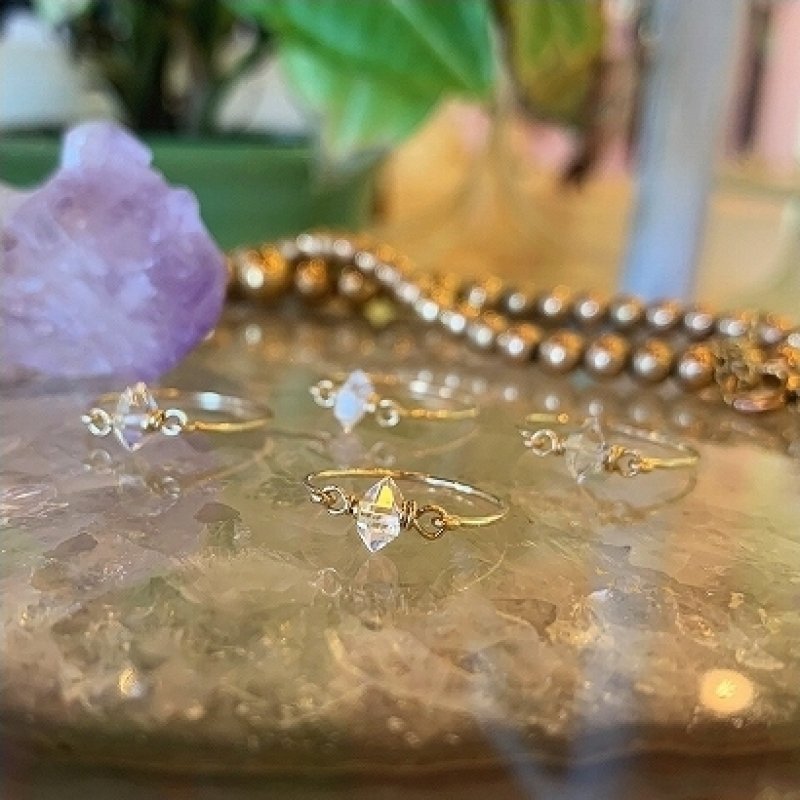Herkimer Diamond Ring - Leinai'a