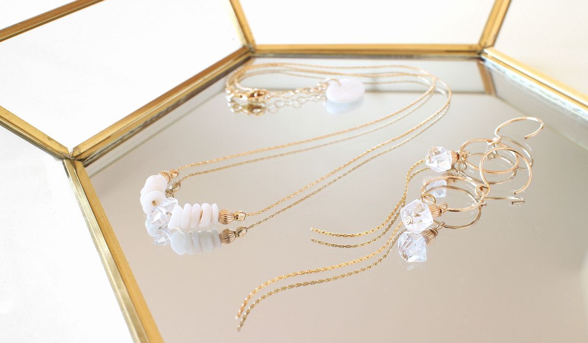 ハワイの風薫る リゾートアクセサリー Leinai'a 【レイナイア】